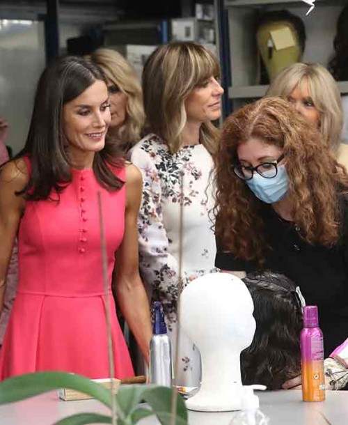 Así ha sido la visita de la reina Letizia y los acompañantes de los líderes de la OTAN al Teatro Real