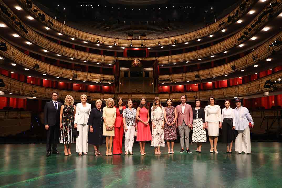 La reina Letizia con las primeras damas Cumbre OTAN © Casa S.M. El Rey