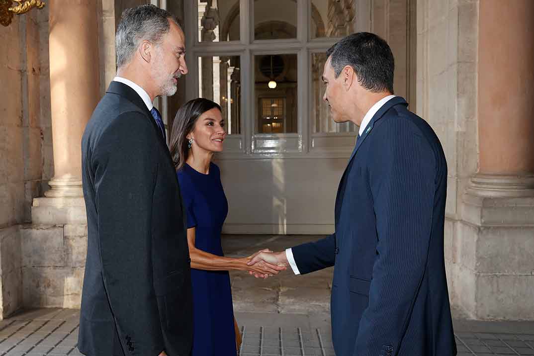 Reyes Felipe y Letizia - Homenaje a las víctimas del coronavirus © Casa Real S.M. El Rey