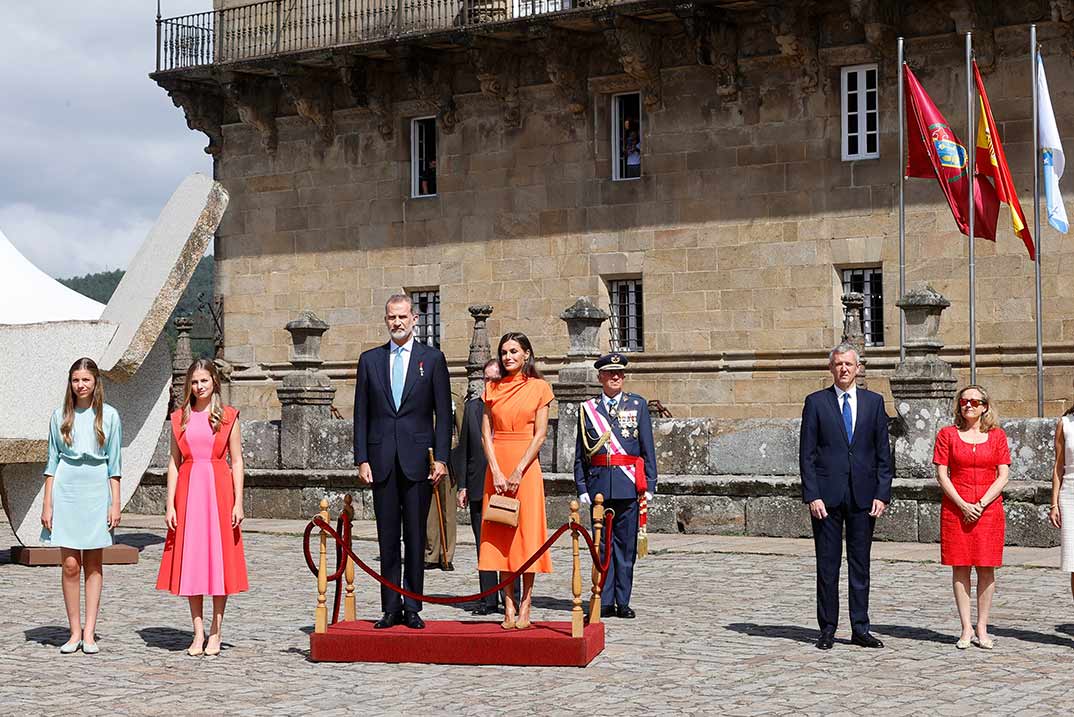 Reyes Felipe y Letizia con sus hijas Leonor y Sofía - Santiago de Compostela © Casa S.M. El Rey