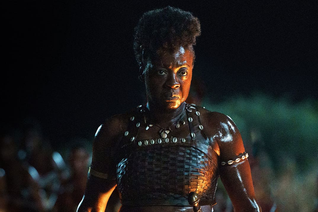 La mujer Rey con Viola Davis