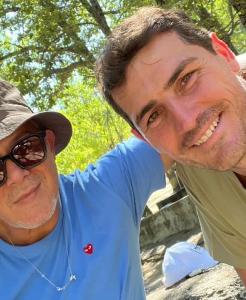 Iker Casillas y Alejandro Sanz, juntos de vacaciones en Navalacruz