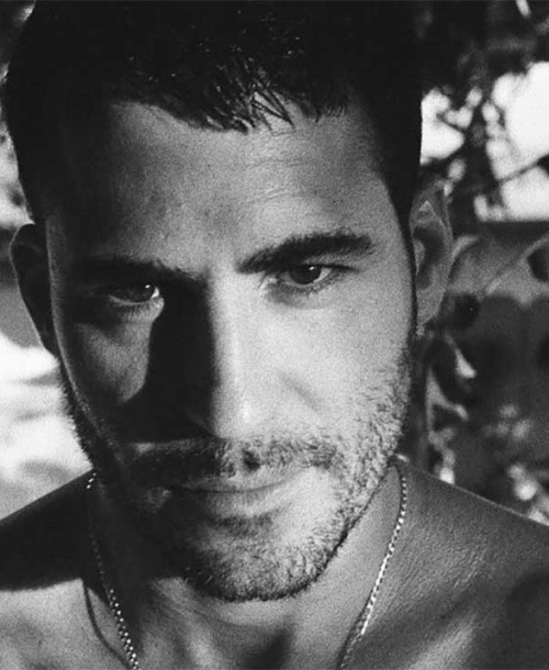 Miguel Ángel Silvestre revoluciona Instagram al compartir las primeras imágenes junto a su pareja