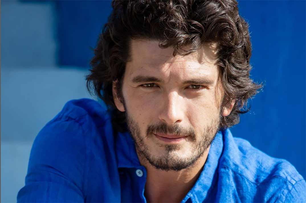 Yon González y la modelo argentina Magali Aravena, se convierten en padres