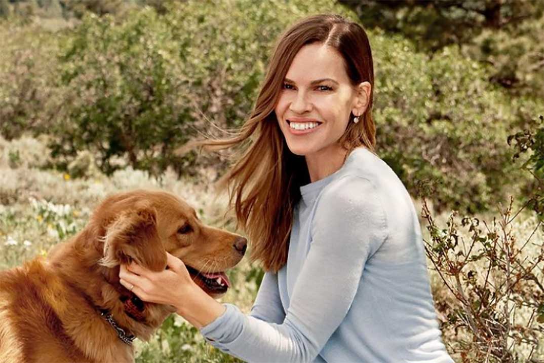 Hilary Swank anuncia que está embarazada de gemelos a los 48 años