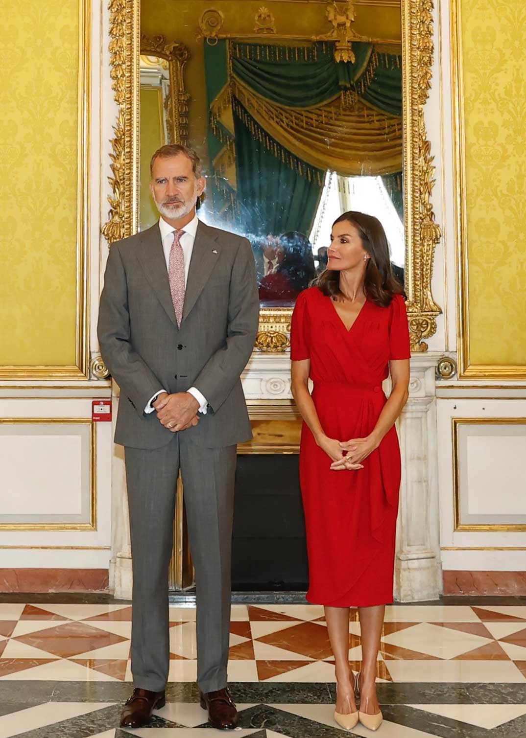 Reyes Felipe y Letizia - Premio Ñ 2022 © Casa S.M. El Rey