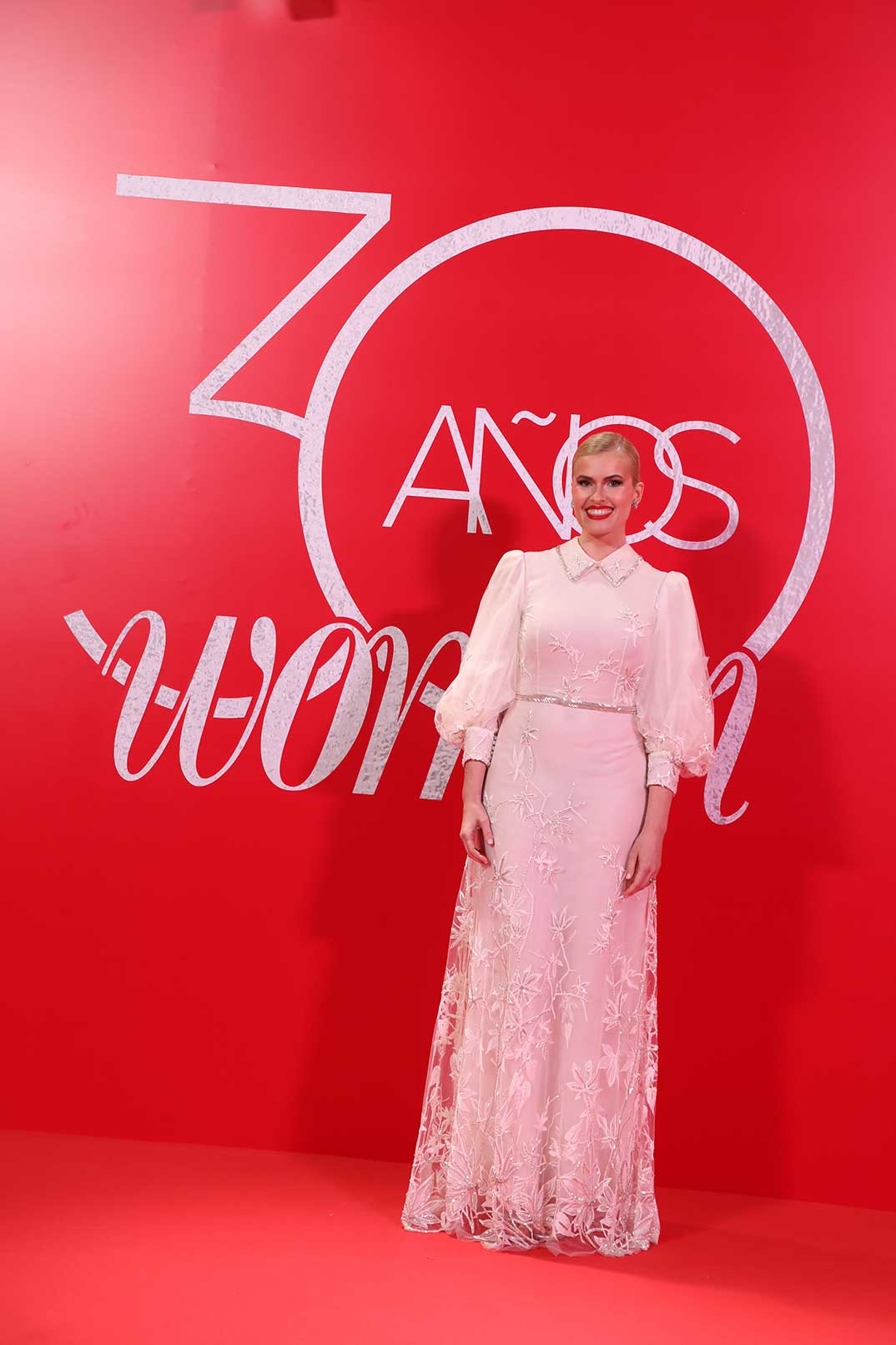 Adriana Abenia - Premios Woman 2022