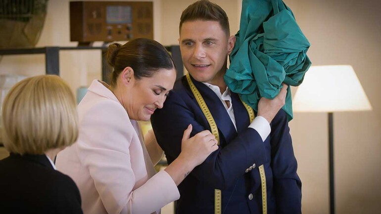 ‘Joaquín, El Novato’ diseña moda con Vicky Martín Berrocal