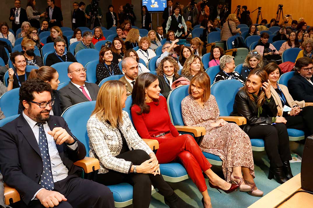 Reina Letizia - Actividades en Barcelona relacionadas con la Salud Mental y Atención a la Discapacidad Intelectual © Casa Real S.M. El Rey
