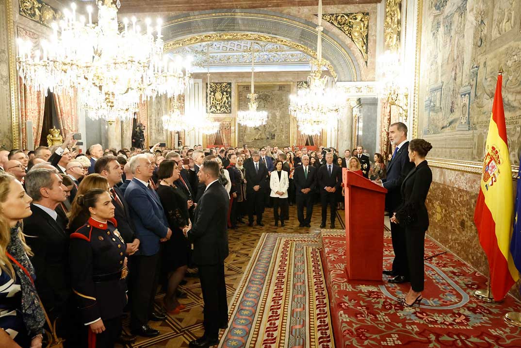 Reyes Felipe y Letizia - Audiencia a los participantes en la 68ª Sesión Anual de la Asamblea Parlamentaria de la OTAN © Casa S.M. El Rey