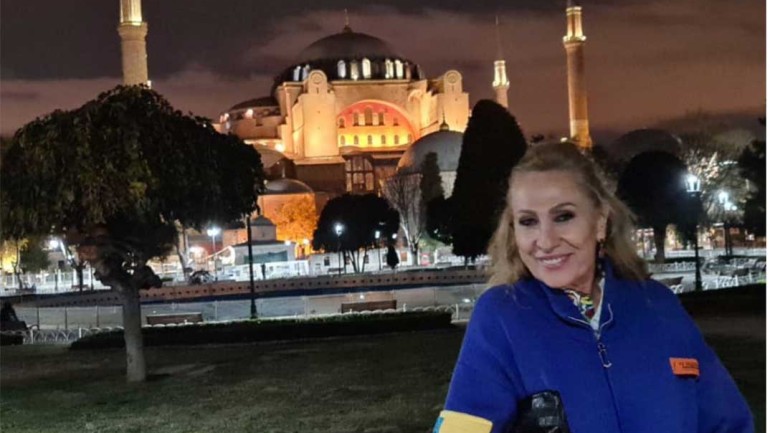 Rosa Benito tranquiliza a sus fans desde Estambul tras el atentado
