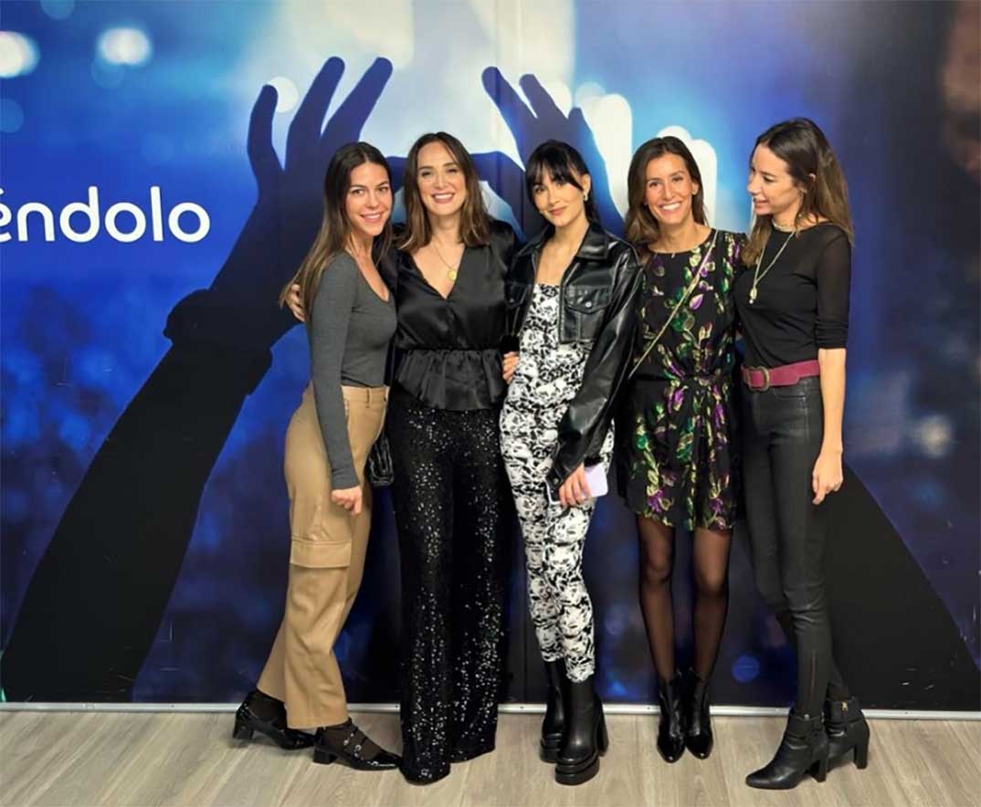 Ana Boyer y Tamara Falcó con Aitana © Redes Sociales