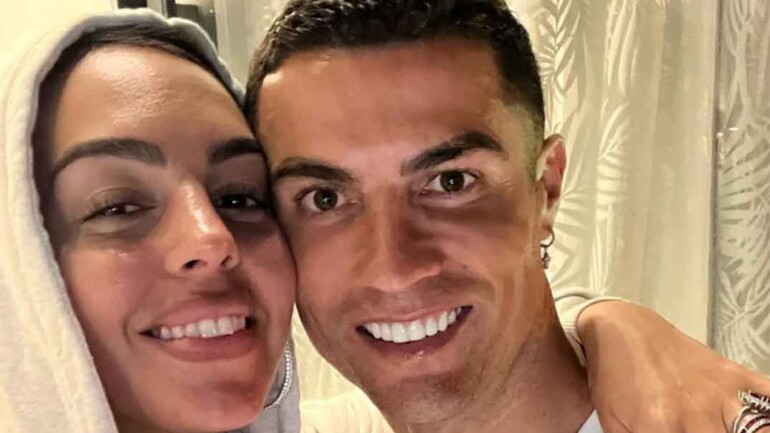 Cristiano Ronaldo y Georgina hacen un lujoso viaje al desierto de Arabia Saudí