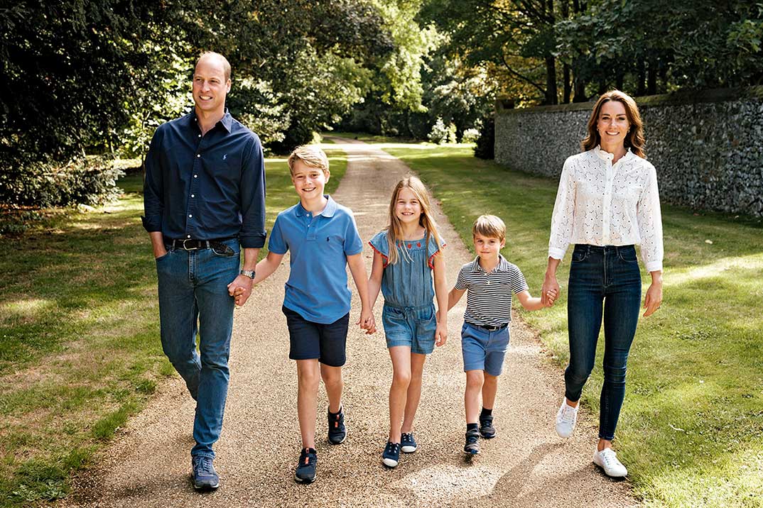Príncipe Guillermo y Kate Middleton con sus hijos - Christmas 2022 © princeandprincessofwales/Redes Sociales