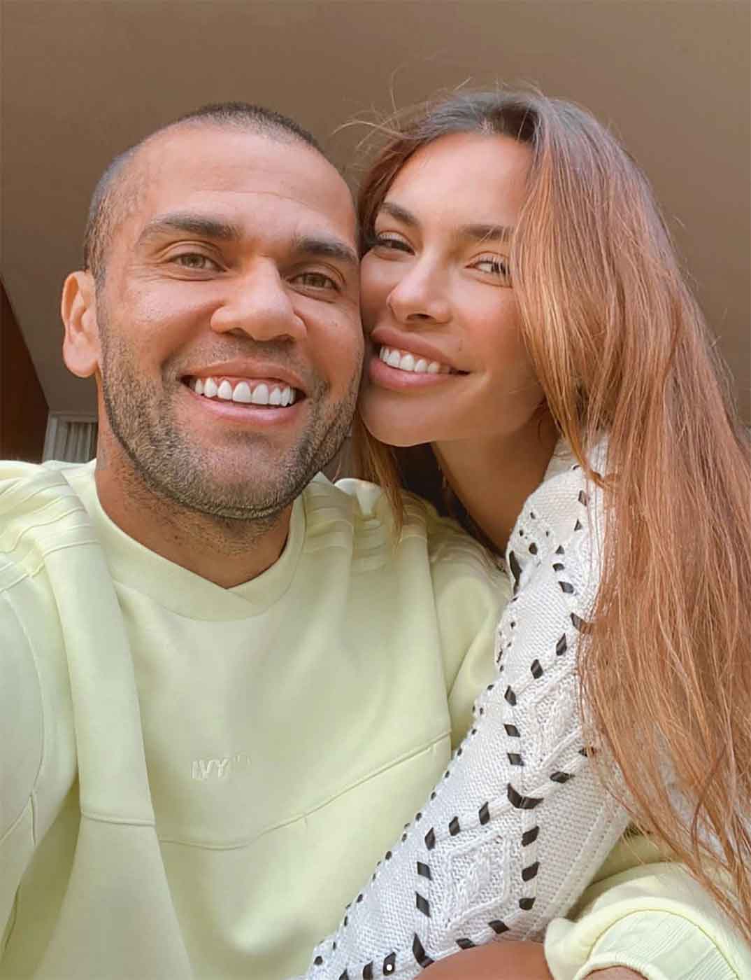 Dani Alves y Joana Sanz © Redes Sociales