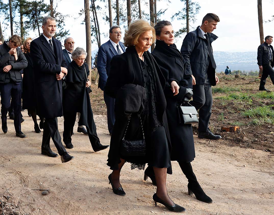 Reyes Felipe y Letizia con la reina Sofía - Funeral Constantino de Grecia © Casa Real S.M. El Rey