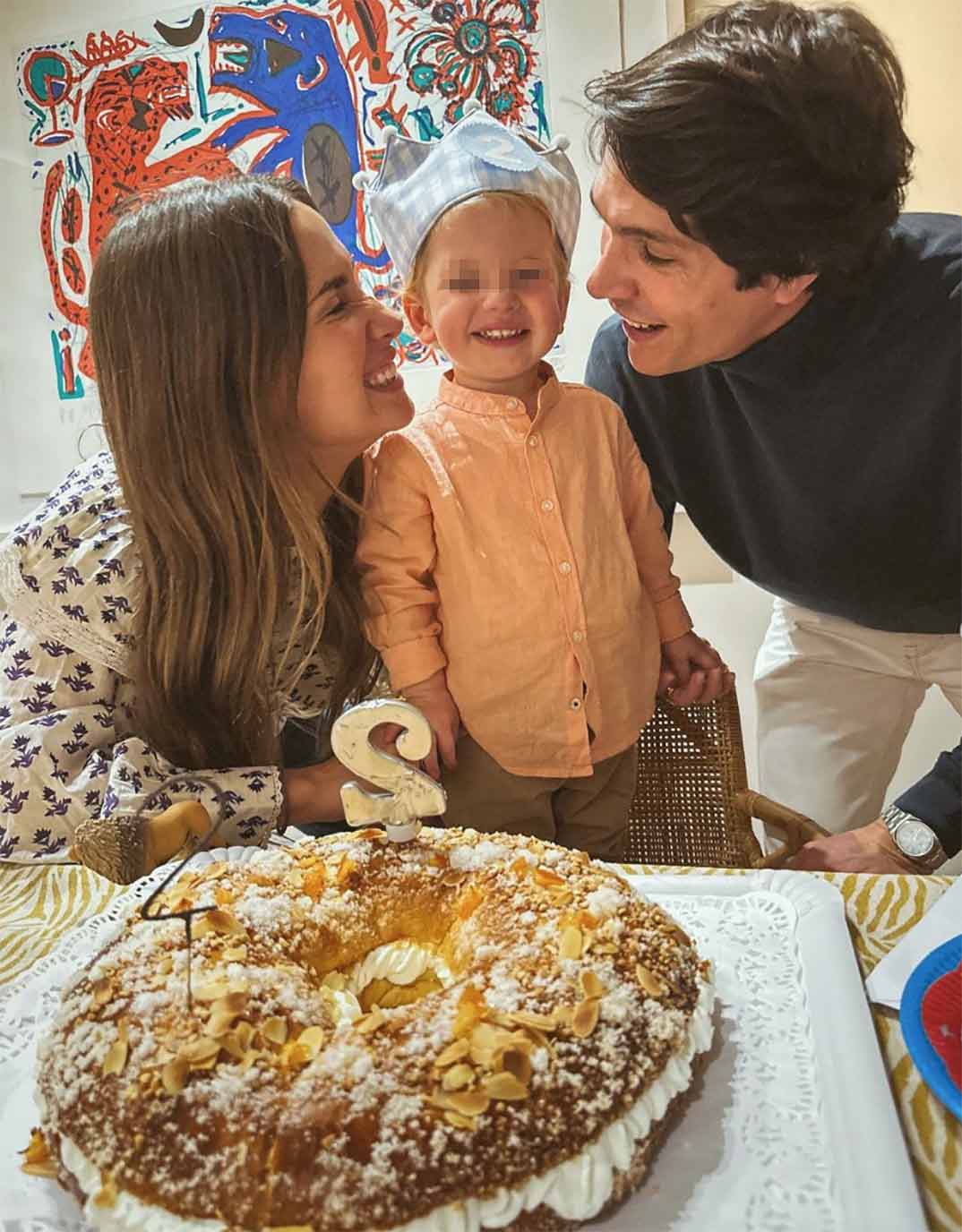 María Pombo y Pablo Castellano con su hijo Martín © Redes Sociales