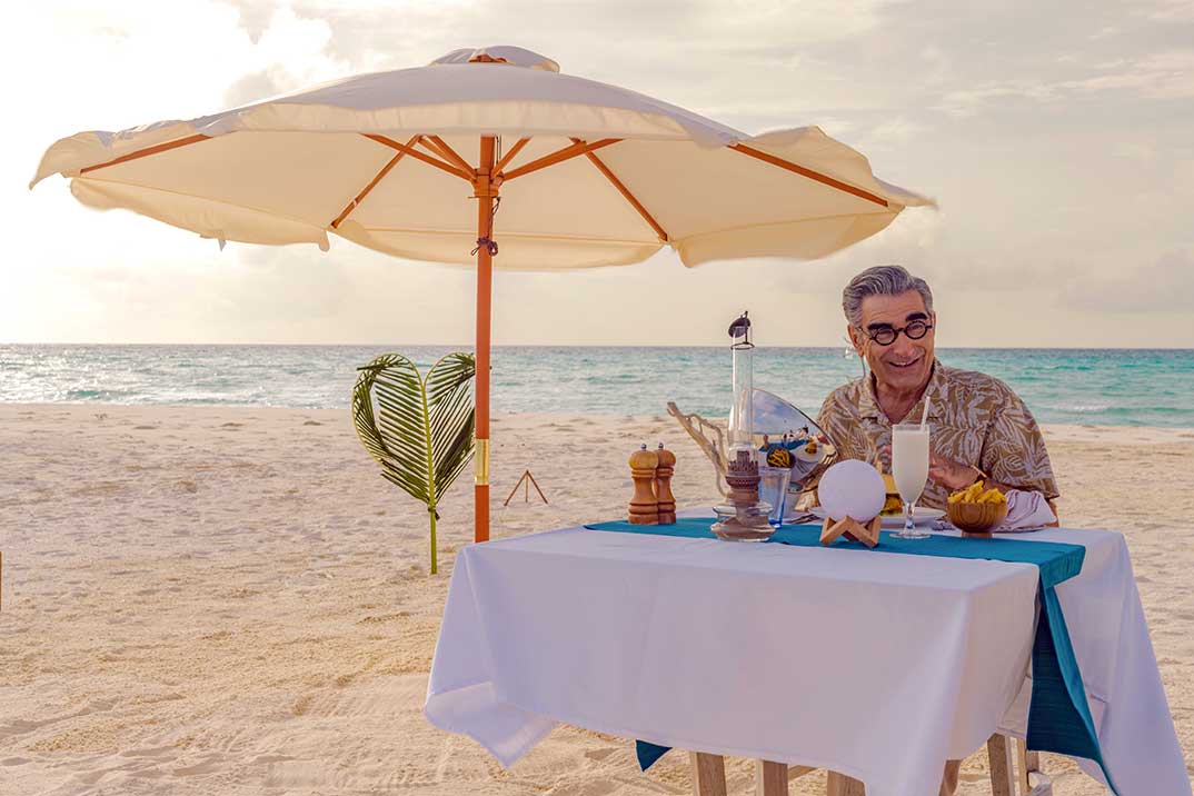 Eugene Levy, el antiviajero © Apple TV+