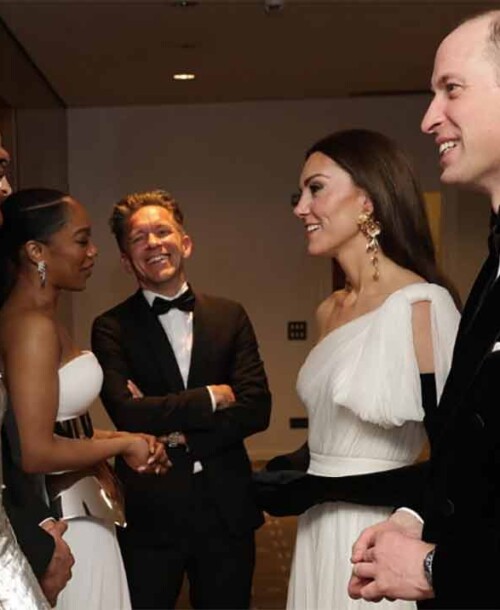 El príncipe Guillermo y Kate Middleton reaparecen juntos y sonrientes tras los rumores de crisis