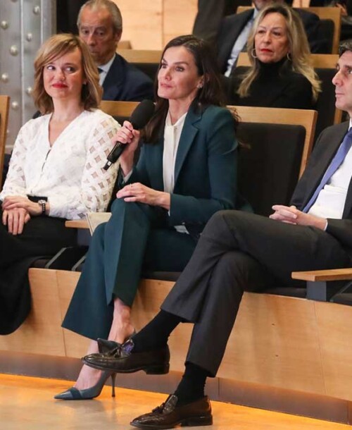 La reina Letizia apuesta por el verde para mostrar su apoyo a la lucha por la Salud Mental