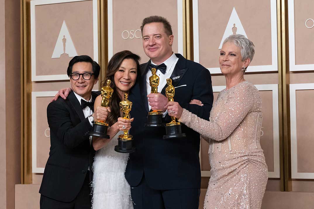 Ke Huy Quan, Michelle Yeoh, Brendan Fraser y Jamie Lee Curtis - Premios Oscar 2023 © 2022 Academy of Motion Picture Arts and Sciences