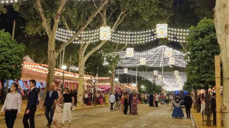 La Feria de Sevilla entre baile, flamenco y bingo
