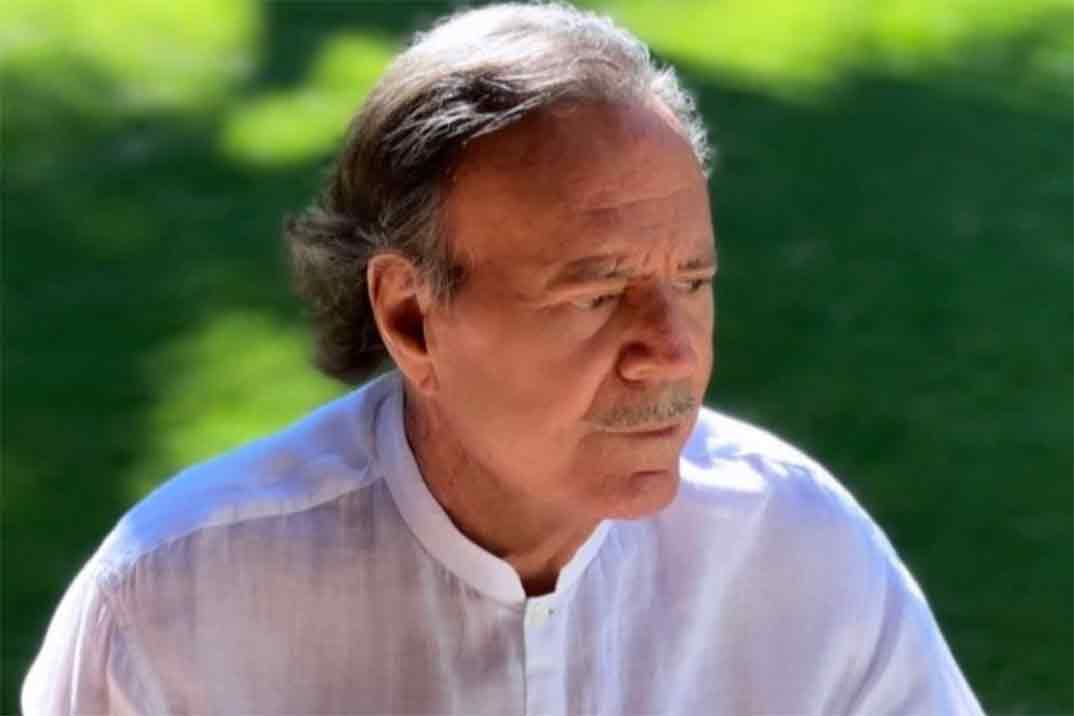 Julio Iglesias aclara las últimas noticas sobre su salud: «Estoy DPM. Hay mucha maldad»