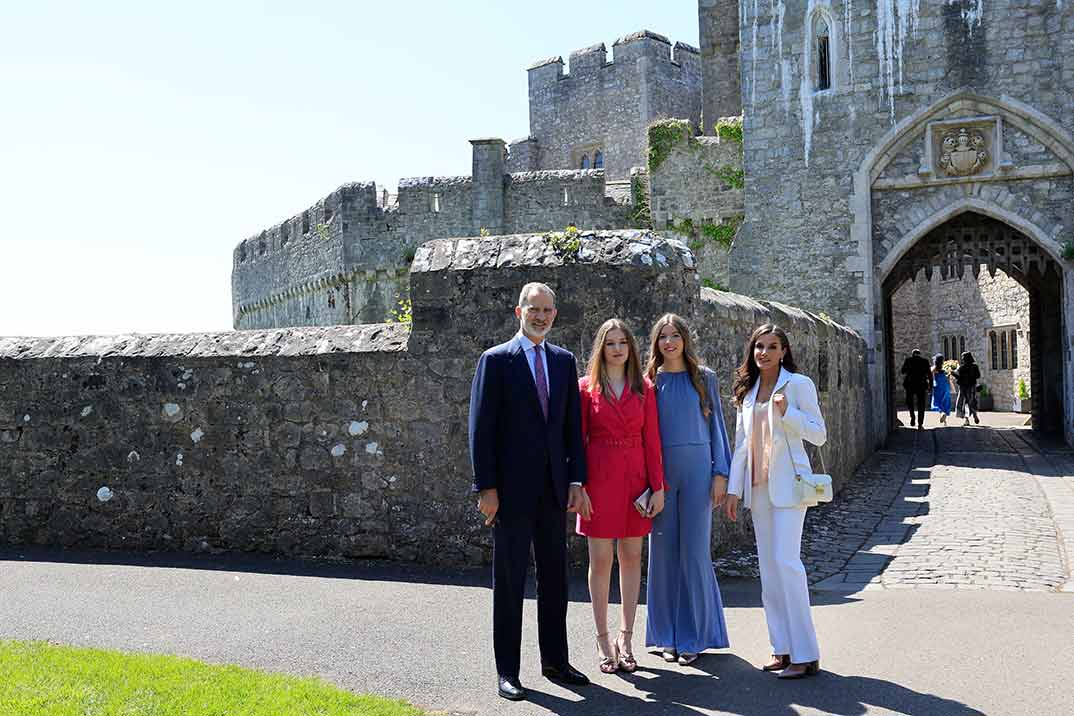 Reyes Felipe y Letizia con la princesa Leonor y la infanta Sofía - Graduación Princesa de Asturias © Casa Real S.M. El Rey