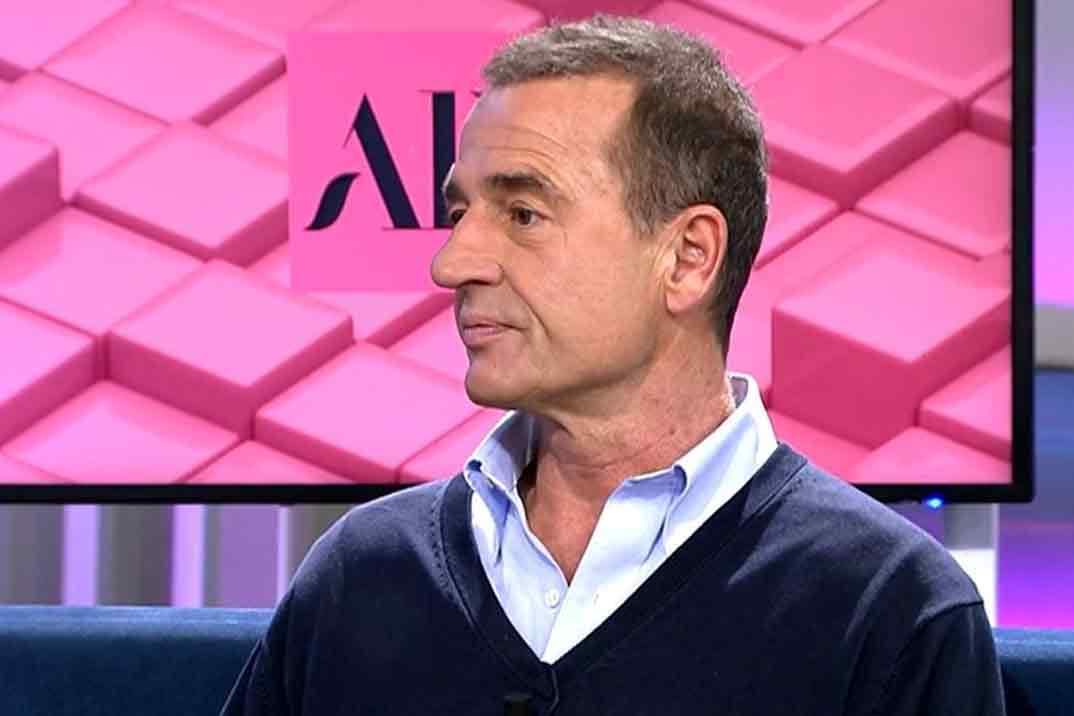 Alessandro Lequio se rinde a los encantos de su nieta Ana Sandra: «La niña es muy bonita»