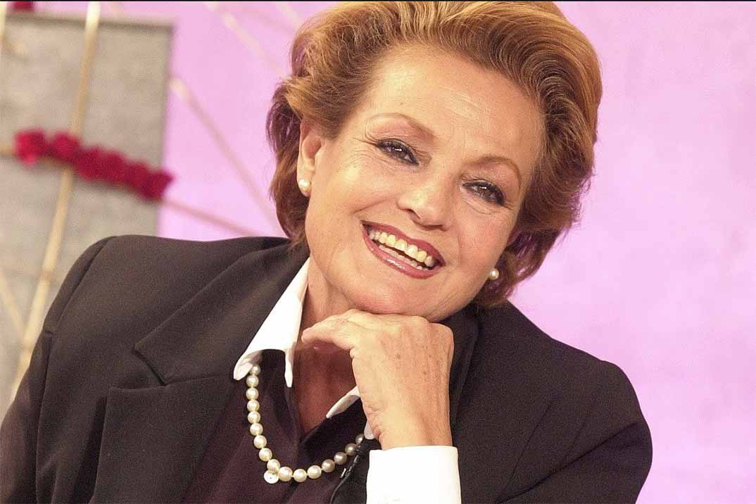 Carmen Sevilla, hospitalizada en estado grave a los 92 años