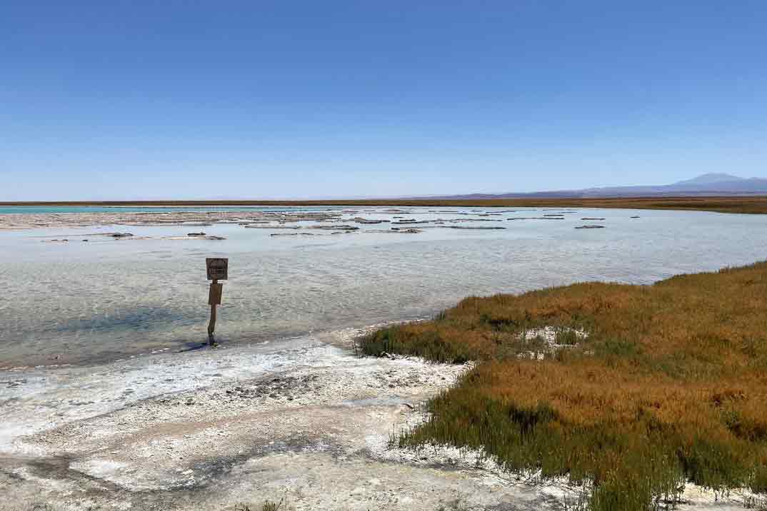 chile-atacama-laguna