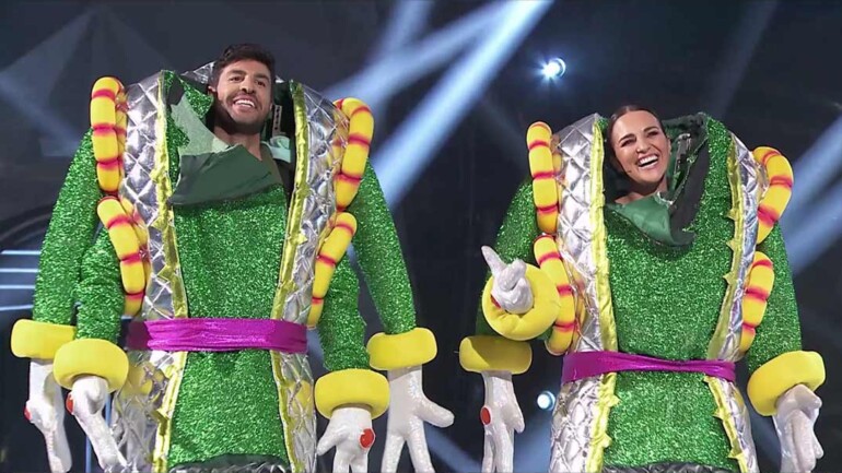 Paula Echevarría y Miguel Torres sorprenden como los ‘Alienígenas’ de ‘Mask Singer’
