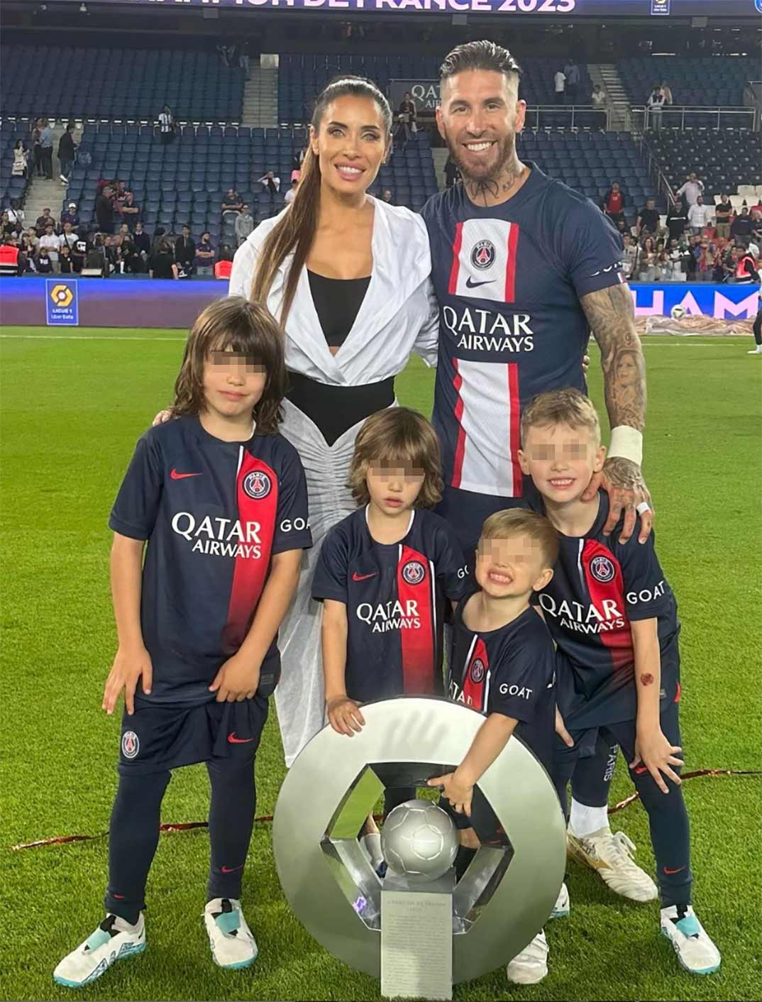 Sergio Ramos con Pilar Rubio y sus hijos © Instagram