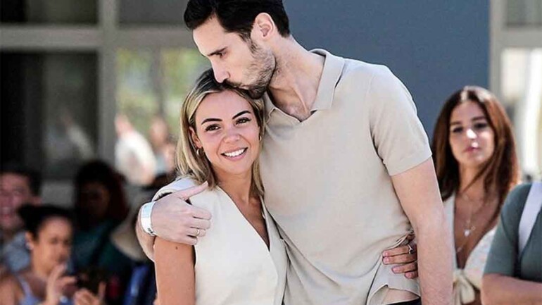 Las imágenes más románticas de Alba Silva y Sergio Rico tras recibir el alta