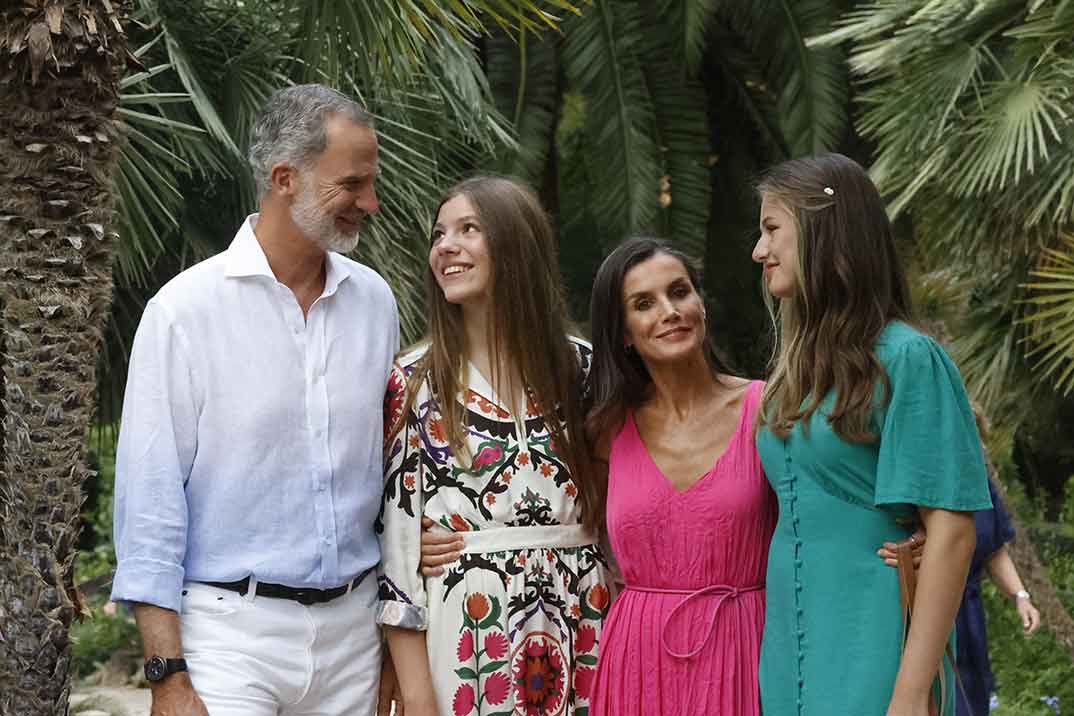 Reyes Felipe y Letizia con la princesa Leonor y la infanta Sofía © Casa Real S.M. El Rey