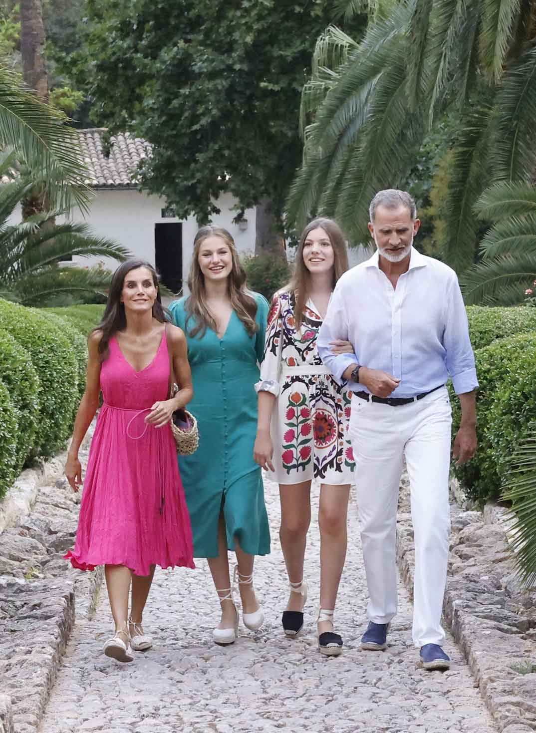 Reyes Felipe y Letizia con la princesa Leonor y la infanta Sofía © Casa Real S.M. El Rey