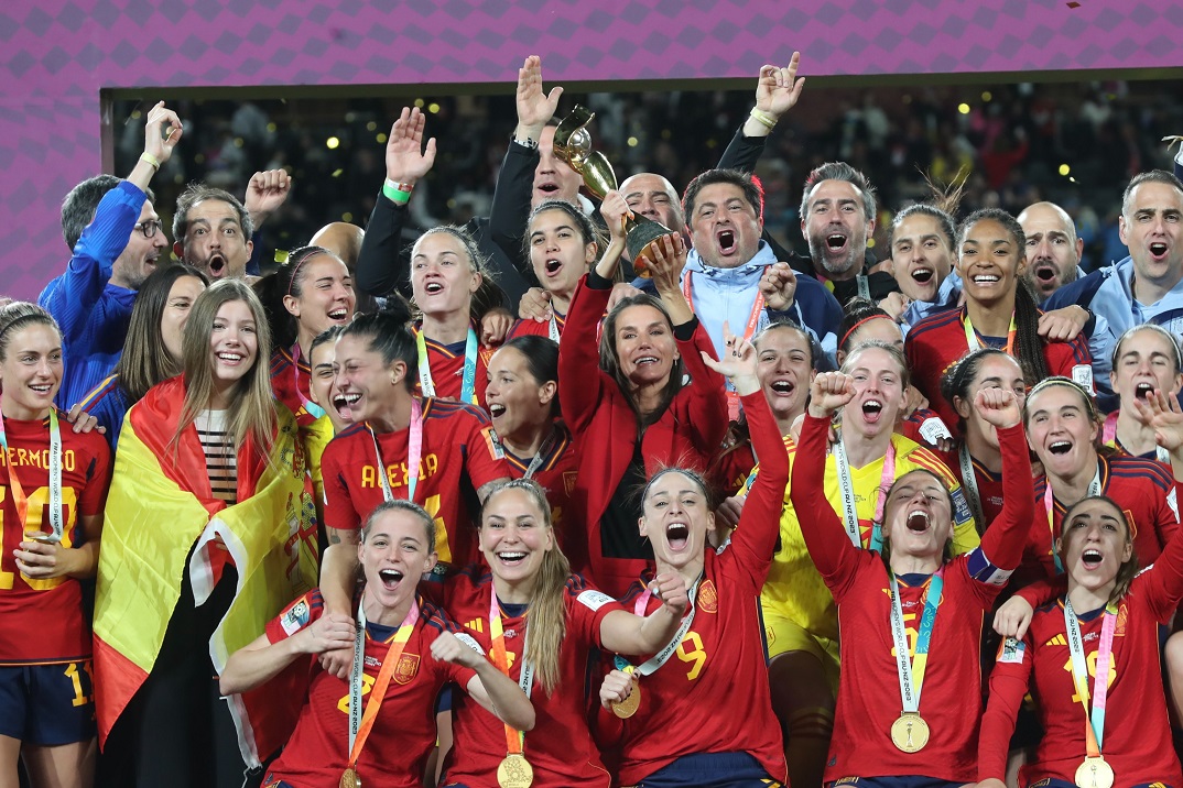 Reina Letizia e Infanta Sofía - Final Mundial Futbol Femenino - Casa Real S.M. El Rey