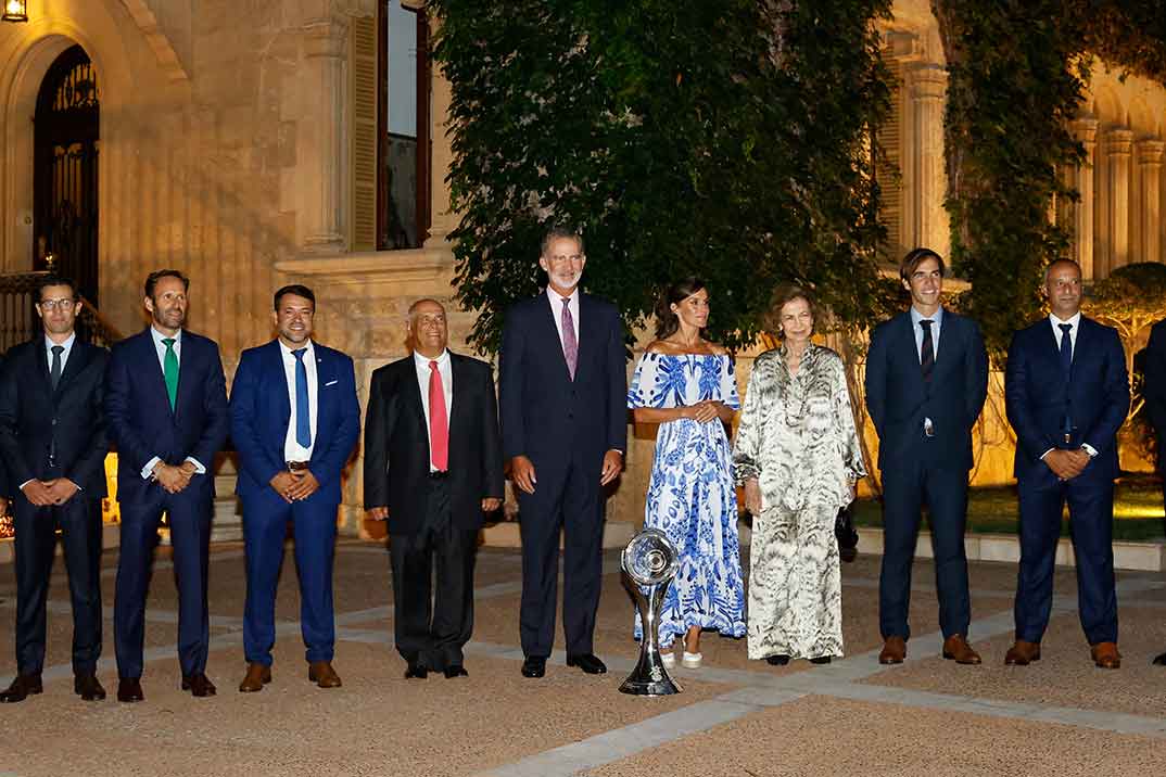 Reyes Felipe y Letizia con la Reina Sofia - Palma de Mallorca © Casa Real S.M. El Rey