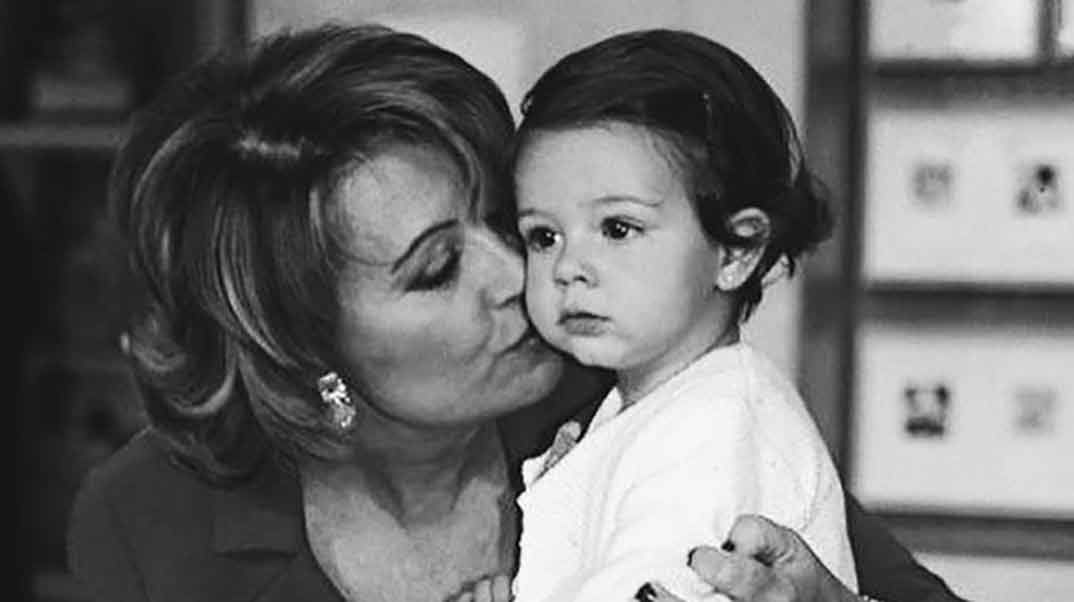 Alejandra Rubio con su abuela María Teresa Campos © Redes Sociales