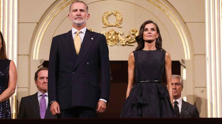 La elegancia de la reina Letizia en la apertura de temporada del Teatro Real