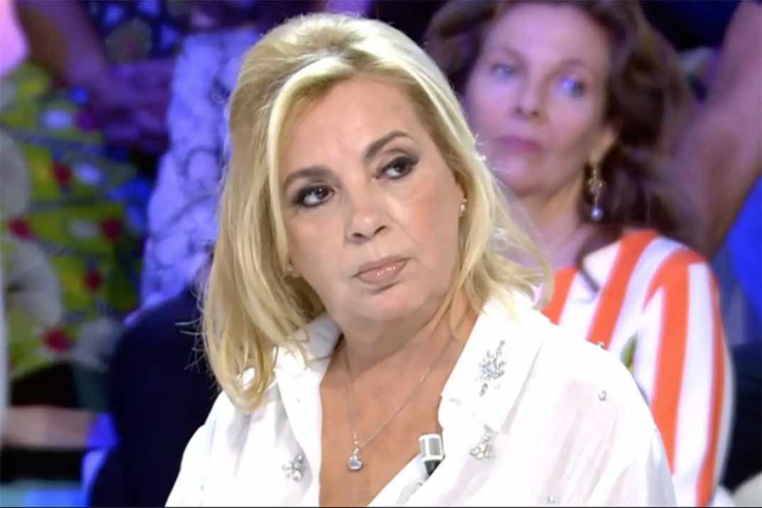 Carmen Borrego dolida por las duras declaraciones de su hijo y Paola Olmedo