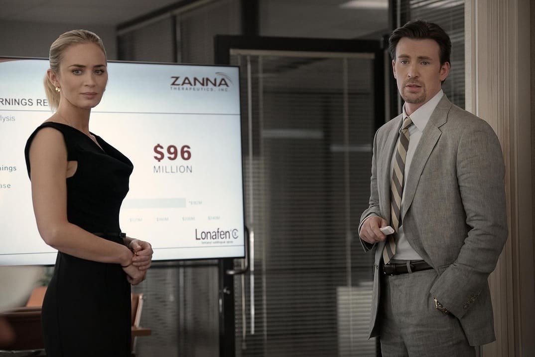 «El negocio del dolor» con Emily Blunt y Chris Evans – Estreno en Netflix