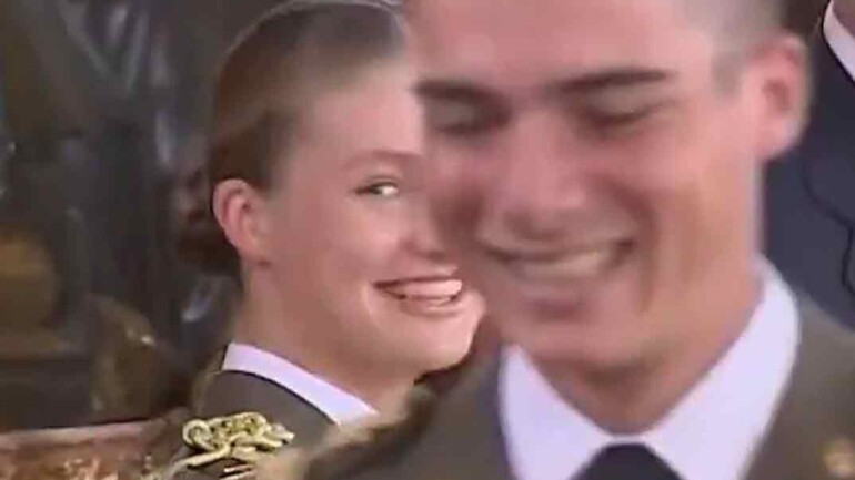 El vídeo viral de la princesa Leonor saludando a su misterioso amigo