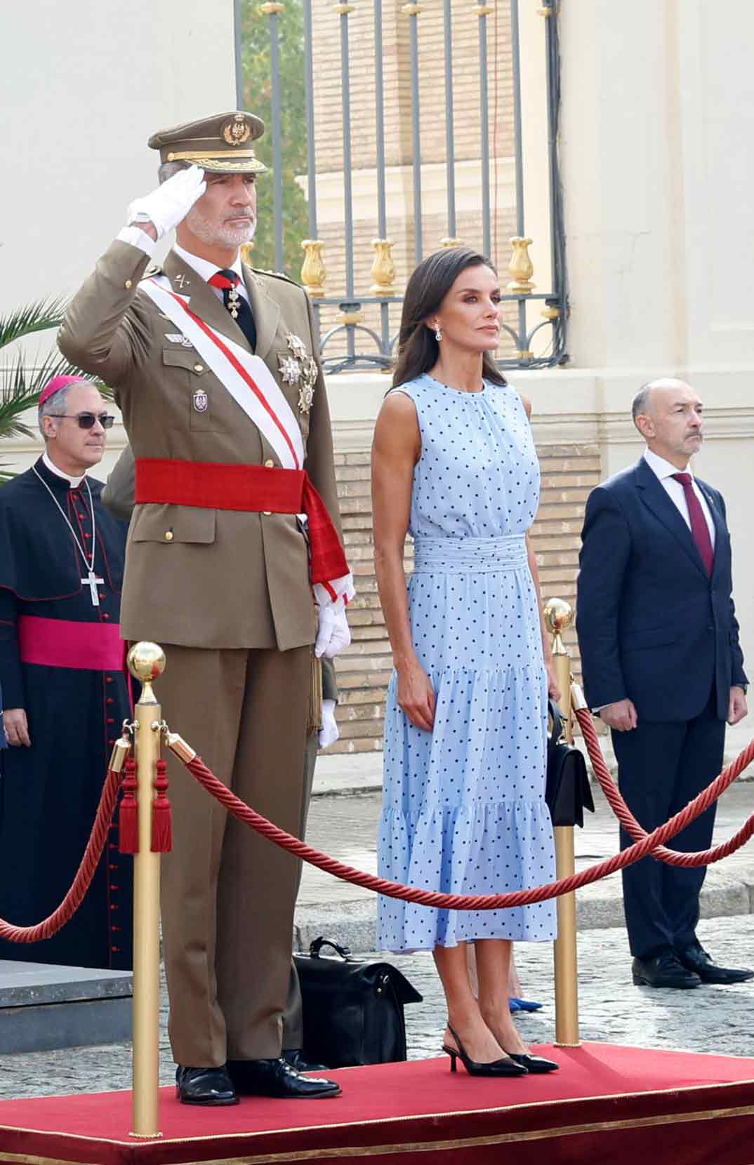 Reyes Felipe y Letizia - Jura de bandera de la Princesa Leonor en Zaragoza © Casa Real S.M. El Rey