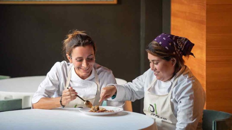 Tres Estrellas Michelin y un maestro panadero cocinan en la Barra Gourmet solidaria de CEAR Gastrónoma 2023 en Valencia