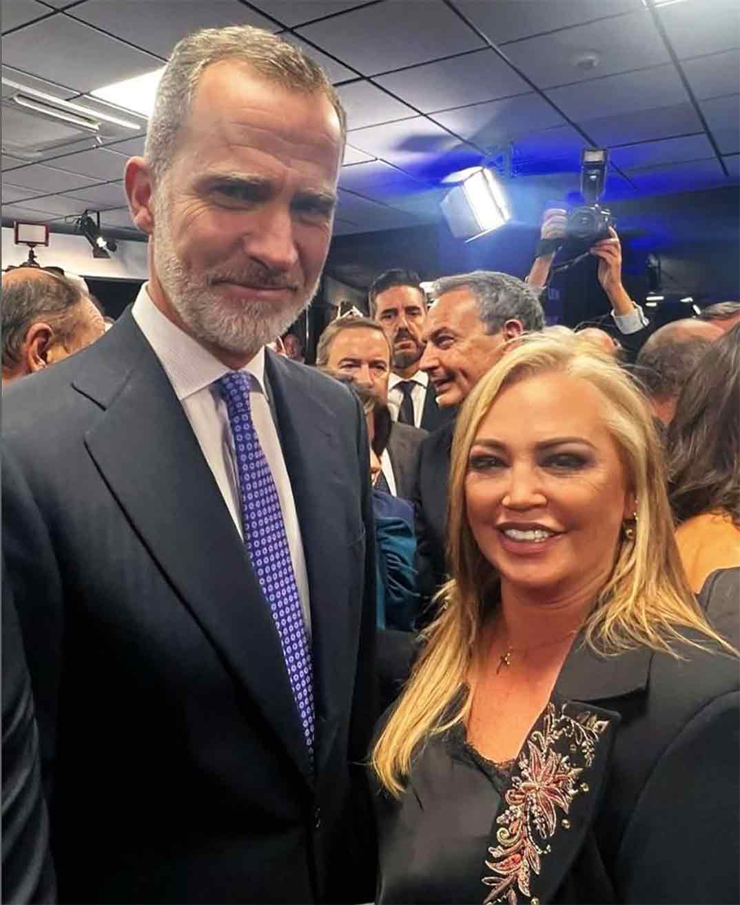 Belén Esteban con el rey Felipe VI © Instagram