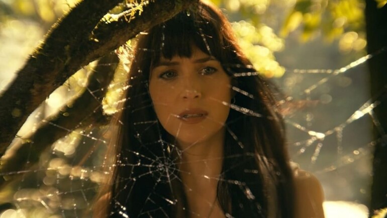 «Madame Web», Dakota Johnson se convierte en superheroína – Estreno en cines