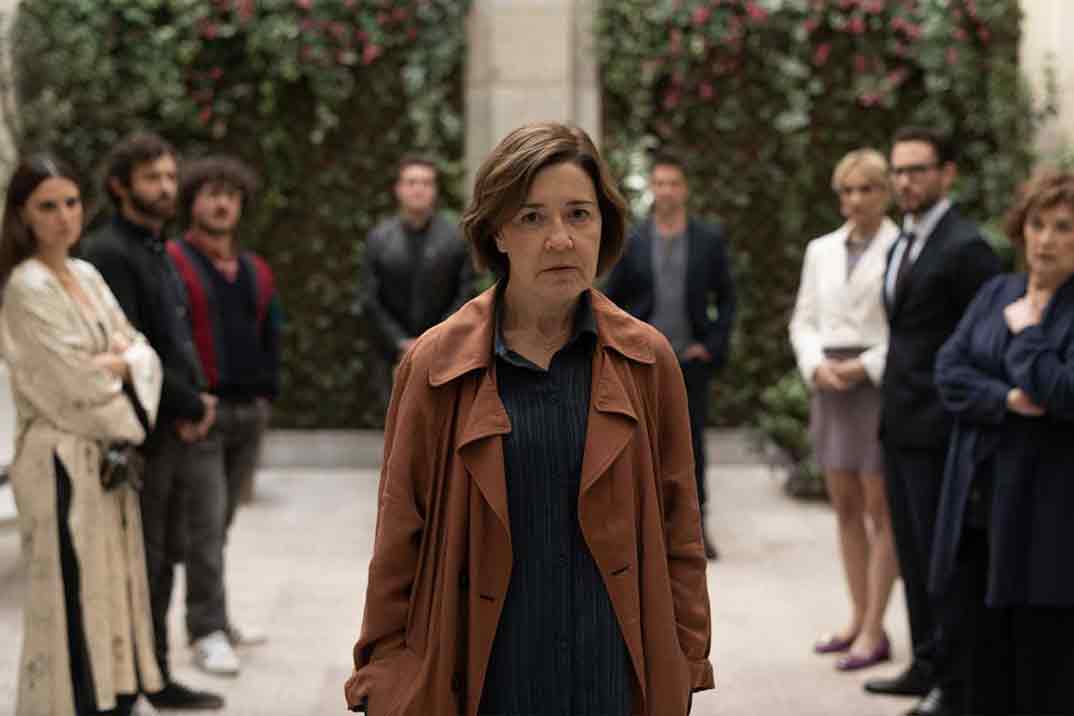 ‘Laura y sus misterios’ La inspectora Laura Lebrel regresa con «Laura y el misterio de la novia que esperó demasiado»