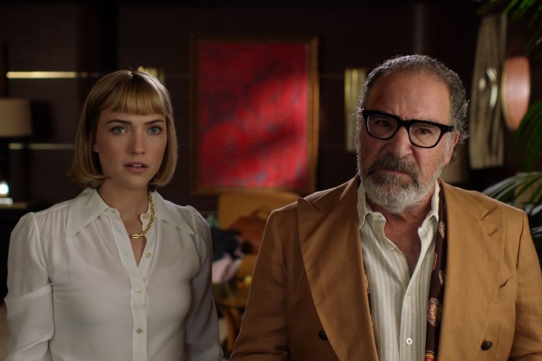 «Death and Other Details (Muerte y otros detalles)» con Mandy Patinkin – Primeras imágenes y fecha de estreno