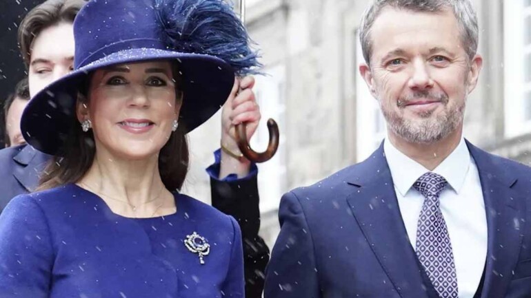 La Reina Mary fiel a su estilo en su primera aparición como Reina consorte